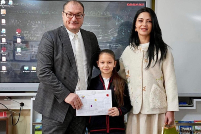 Bolvadin’de 7 bin 481 Öğrencinin Karne Sevinci