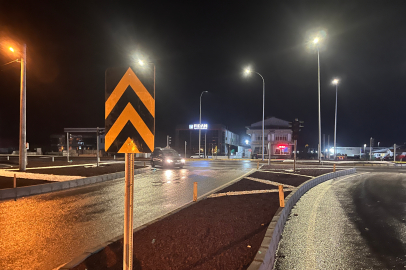 EDS Beklenirken Işıklar Söndü: Bolvadin Çevre Yolu Kazaya Davetiye Çıkarıyor